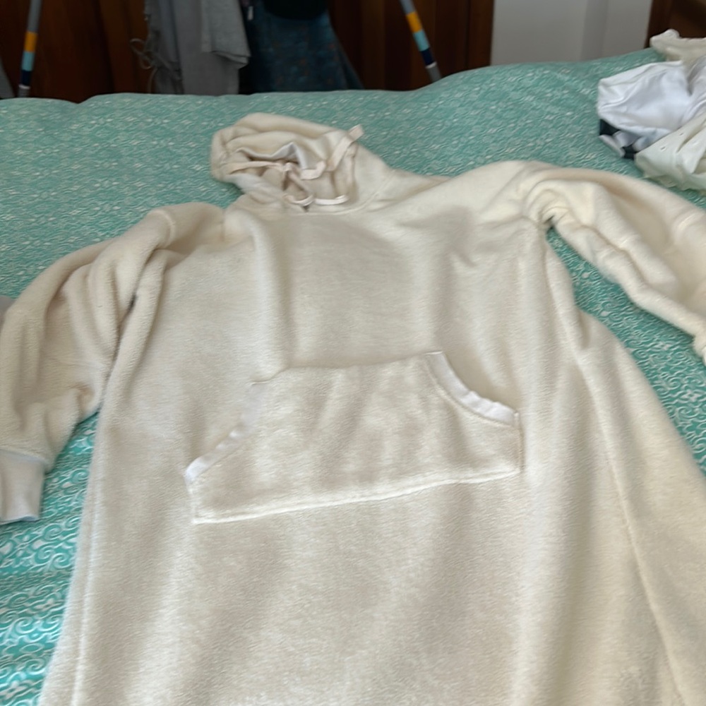 Cute Cuddle Dud bath robe throw over